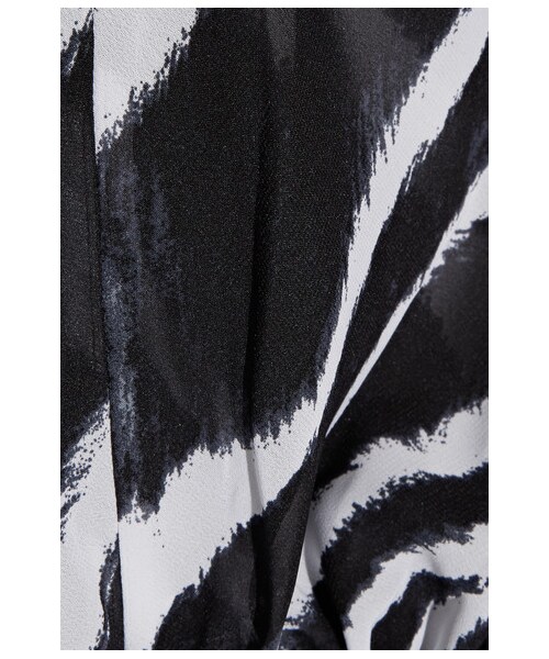 L'Agent by Agent Provocateur（ジャン バイ エージェント プロヴォケイター）の「L'Agent by Agent Provocateur - Isabell Zebra-print Chiffon Jumpsuit - Black（その他パンツ・レディース・black・small/medium/large）」の2枚目の写真