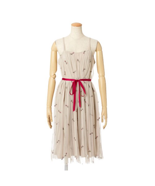 F i.n.t（フィント）の「ローズ総刺繍チュールワンピース/F&A（ワンピース・レディース・その他）」の4枚目の写真