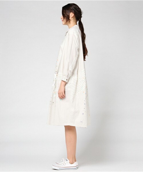 FRAPBOIS（フラボア）の「My color（ワンピース・レディース・オフホワイト/グレー・1）」の4枚目の写真