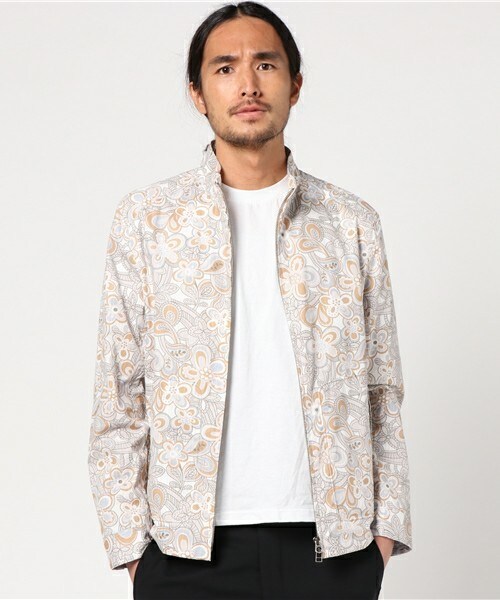 MEN'S BIGI（メンズビギ）の「ヴィンテージ フラワープリントジャケット【VINTAGE ARCHIVES】（ブルゾン・メンズ・ベージュ/トリコロール・SS/S/M/L）」の11枚目の写真