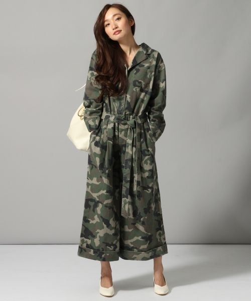 JEANASIS（ジーナシス）の「ミリタリーツナギ（ワンピース/ドレス・ブラック()/グリーン系その他()）」の4枚目の写真