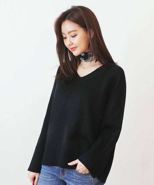 DHOLIC（ディーホリック）の「オーバーサイズラグランスリーブ「Vネックニットプルオーバー（ニット/セーター・レディース・FREE）」の2枚目の写真