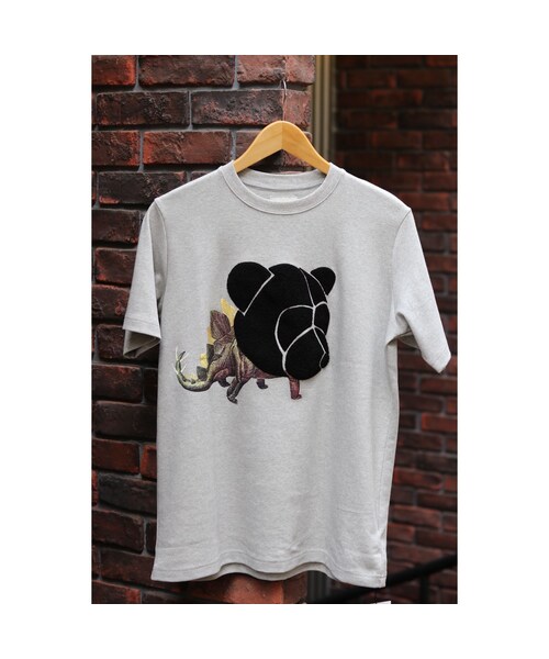 TONSURE（トンシュアー）の「TONSURE : TEE W/ DINOUSAUR-TEDDY（T 