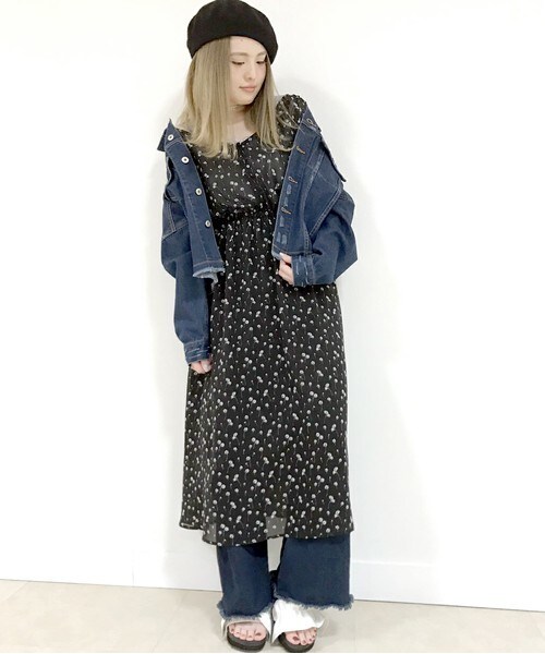 archives（アルシーヴ）の「花柄シアーワンピース（ワンピース・レディース・オフホワイト/ブラック/ネイビー・MEDIUM）」の2枚目の写真