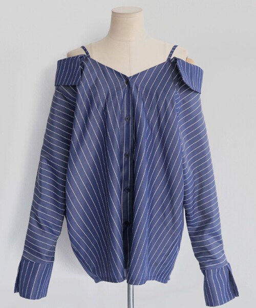 DHOLIC（ディーホリック）の「ストラップオフショルダ―ストライプシャツ（シャツ/ブラウス・レディース・FREE）」の2枚目の写真