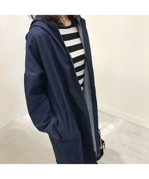 copine（コピン）の「★再入荷★フード付コットン長袖ゆったりドルマンデニムコート（デニムジャケット・レディース・その他）」の3枚目の写真