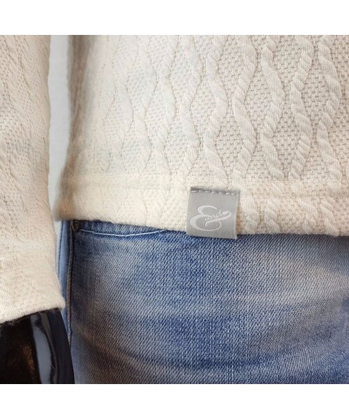 CALL&RESPONSE（コールアンドレスポンス）の「ツイスト Vネック 長袖 ＴＥＥ  /  ＣＡＬＬ ＆ ＲＥＳＰＯＮＳＥ　/ 171-1321-15（Tシャツ/カットソー・メンズ・その他）」の8枚目の写真