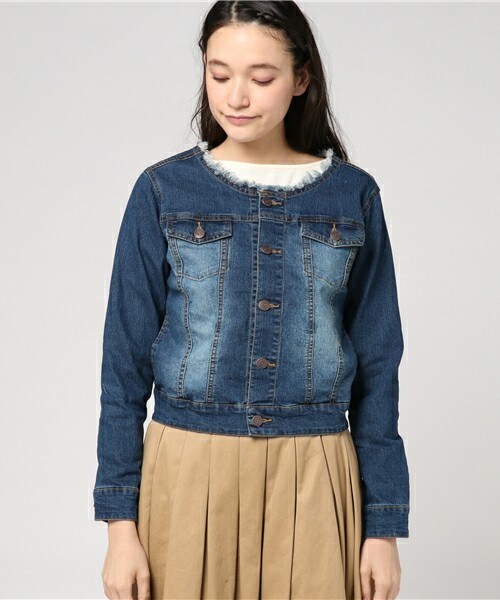 actuel（アクチュエル）の「【ＯandI】ノーカラーデニムＪＫ（デニムジャケット・レディース・ライトブルー/ダークブルー・FREE）」の3枚目の写真