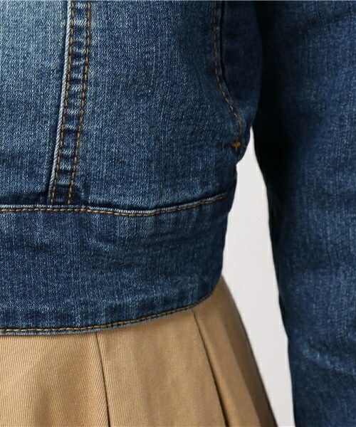 actuel（アクチュエル）の「【ＯandI】ノーカラーデニムＪＫ（デニムジャケット・レディース・ライトブルー/ダークブルー・FREE）」の9枚目の写真