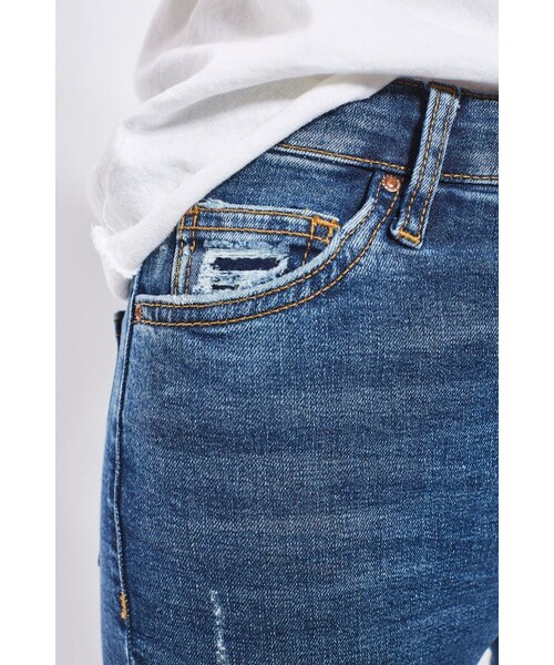 TOPSHOP(トップショップ)の「Topshop Moto rich indigo raw hem jamie jeans(デニムパンツ・レディース・Blue・W2430/W2432/W2530/W2532/W2630/W2632/W2830/W2832/W3030/W3032/W3230/W3232/W3430/W3432/W3630/W3632)」の2枚目の写真