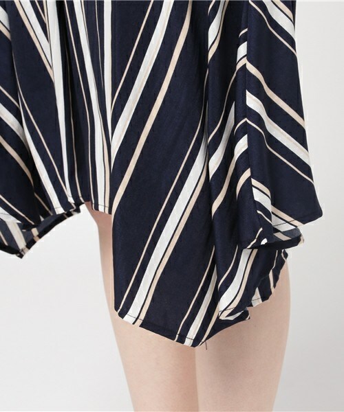 INTERPLANET（インタープラネット）の「ストライプアシメサーキュラーパンツ（その他パンツ・レディース・オフホワイト/ネイビー・FREE）」の8枚目の写真