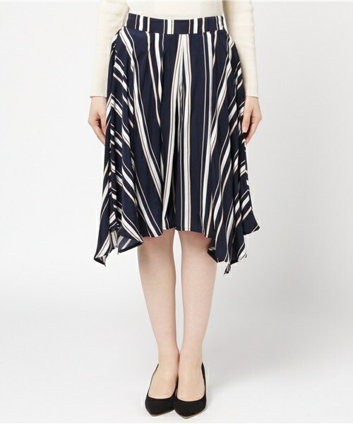 INTERPLANET（インタープラネット）の「ストライプアシメサーキュラーパンツ（その他パンツ・レディース・オフホワイト/ネイビー・FREE）」の3枚目の写真