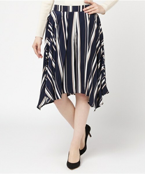 INTERPLANET（インタープラネット）の「ストライプアシメサーキュラーパンツ（その他パンツ・レディース・オフホワイト/ネイビー・FREE）」の2枚目の写真