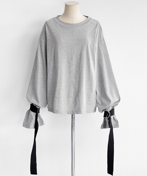 DHOLIC(ディーホリック)の「バックルストラップロングスリーブTシャツ(Tシャツ/カットソー・レディース・FREE)」の3枚目の写真