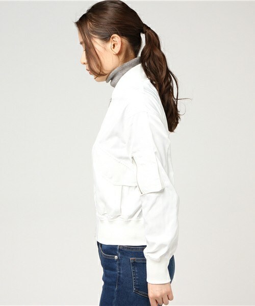 archives（アルシーヴ）の「フライトブルゾン（ブルゾン・レディース・オフホワイト/ブラック/ピンク・MEDIUM）」の5枚目の写真