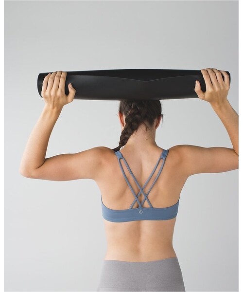 Lululemon Athletica(ルルレモンアスレティカ)の「Free To Be Bra(ブラ&ショーツ・レディース・black/white/raspberry/lullaby/sea mist/boom juice/narrow bold stripe black angel wing/gra/clouded dreams multi/white/pigment wind white multi/white/flashback static caspian blue jewelled/poppy petals dark slate black/black/dandy digie porcelaine black/porcelaine/blue denim・2/4/6/8/10/12)」の16枚目の写真