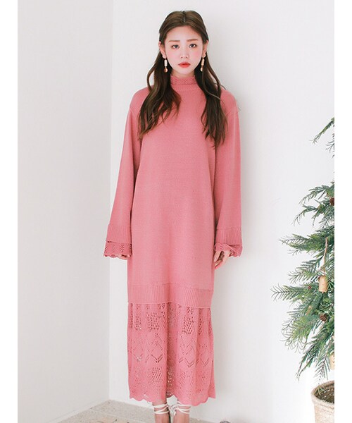 KORMARCH(コマチ)の「レースポイントロングニットワンピース(ワンピース・レディース・FREEサイズ)」の1枚目の写真