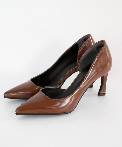 DHOLIC（ディーホリック）の「ポイントトゥカットアウトパンプス（パンプス・レディース・225/230/235/240/245/250）」の4枚目の写真