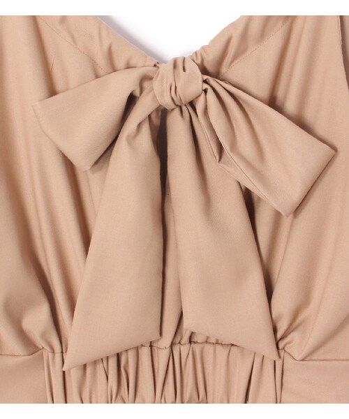 mysty woman(ミスティウーマン)の「バックリボンタックサロペット(オールインワン・サロペット・レディース・グレー/ベージュ/カーキ/ブラック)」の13枚目の写真