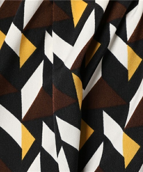 archives（アルシーヴ）の「幾何学柄Ａラインワンピース（ワンピース・レディース・ブラック/ネイビー・MEDIUM）」の9枚目の写真