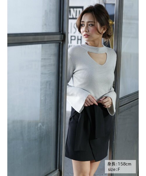 RESEXXY（リゼクシー）の「2ＷＡＹチョーカーフレアスリーブニット（トップス・レディース・ホワイト/グレー/ブラック）」の3枚目の写真