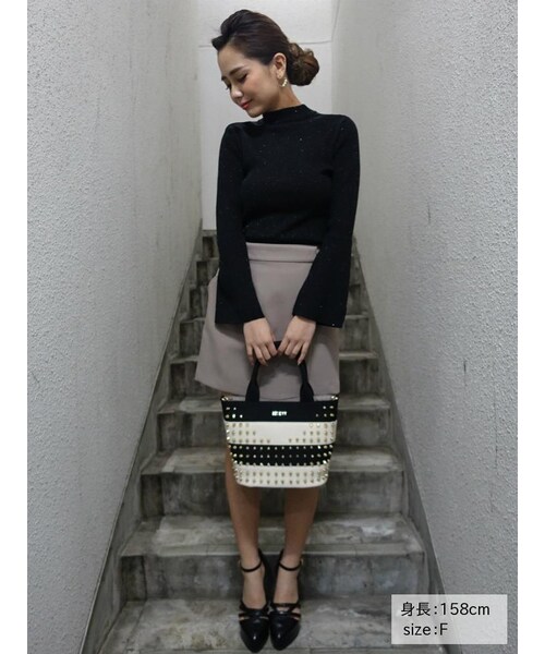 RESEXXY（リゼクシー）の「2ＷＡＹチョーカーフレアスリーブニット（トップス・レディース・ホワイト/グレー/ブラック）」の2枚目の写真