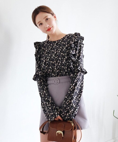 DHOLIC（ディーホリック）の「フリルディテールフラワーパターンブラウス（シャツ/ブラウス・レディース・FREE）」の2枚目の写真