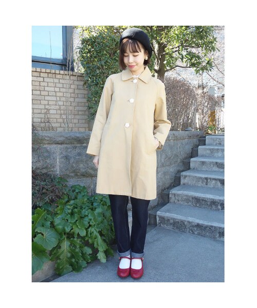 F i.n.t（フィント）の「ローズ釦ステンカラーコート/F&A（ステンカラーコート・レディース・その他）」の2枚目の写真