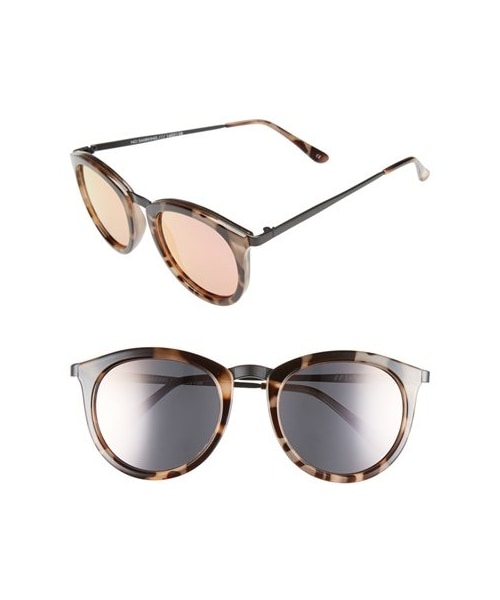 Le Specs（-）の「Women's Le Specs 'No Smirking' 50Mm Round Sunglasses - Black Rubber（サングラス・レディース・Black/Brown・One Size）」の2枚目の写真