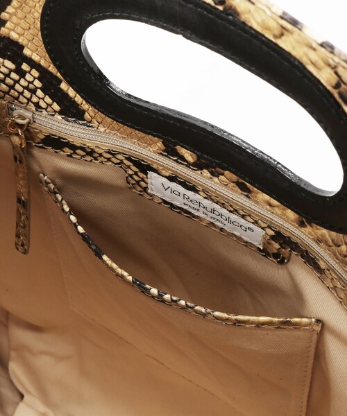 Spick & Span（スピックアンドスパン）の「Pitoneスクエアバッグ（バッグ・アソート A/フリー/残り3点）」の8枚目の写真