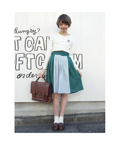 F i.n.t（フィント）の「フロント切替タックスカート/F i.n.t（スカート・レディース・その他）」の4枚目の写真