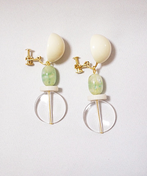 PAULOWNIA（ポロウニア）の「クリアヴィンテージ（ピアス（両耳用）・レディース・Free）」の2枚目の写真