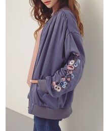 KORMARCH | フラワー刺繍ポイントスカジャン(スタジャン)