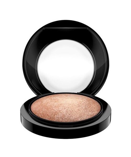 M・A・C(マック)の「MAC 'Mineralize' Skinfinish - Cheeky Bronze(ファンデーション・レディース・Beige/Pink・One Size)」の6枚目の写真