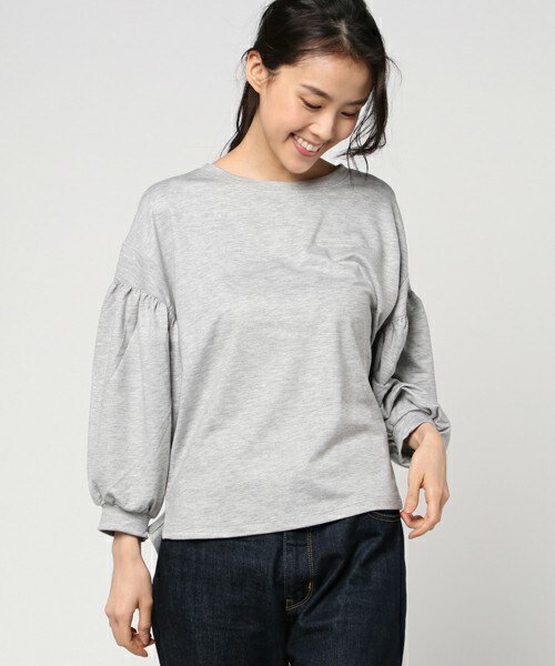 actuel（アクチュエル）の「袖ボリュームＴＯＰＳ（Tシャツ/カットソー・レディース・オフホワイト/グレー/ピンク・FREE）」の2枚目の写真