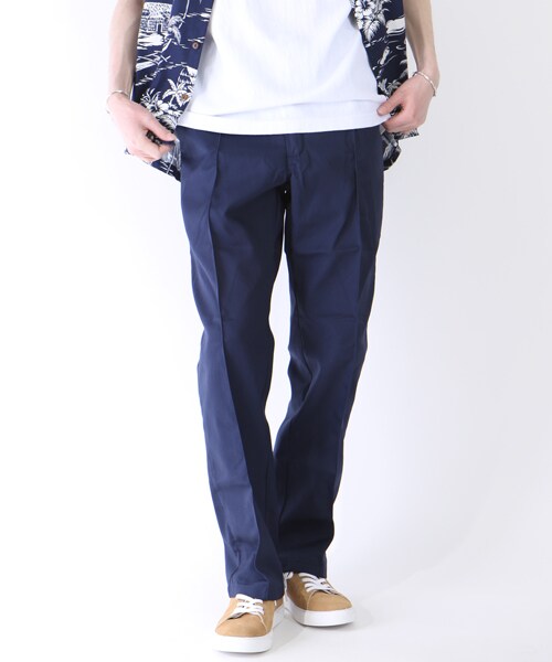 ALEXANDRA(アレキサンドラ)の「プリーツパンツ(パンツ・ホワイト/ブラック/ブラウン/ブルー・44/46)」の4枚目の写真