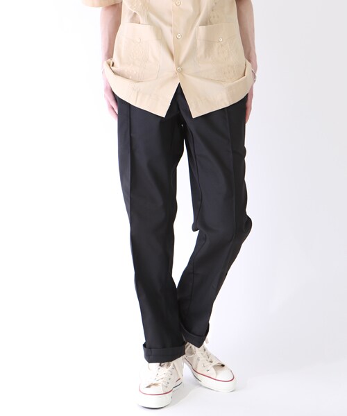 ALEXANDRA(アレキサンドラ)の「プリーツパンツ(パンツ・ホワイト/ブラック/ブラウン/ブルー・44/46)」の2枚目の写真