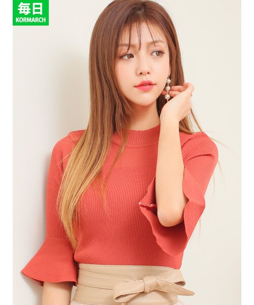 KORMARCH(コマチ)の「フレアスリーブシースルーネックニット(ニット/セーター・レディース・FREEサイズ)」の1枚目の写真