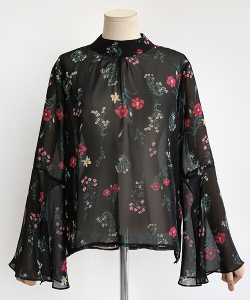 DHOLIC（ディーホリック）の「バックストラップスリットベルスリーブフローラルブラウス（シャツ/ブラウス・レディース・FREE）」の2枚目の写真