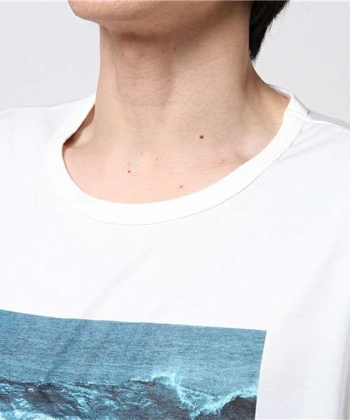 ANREALAGE（アンリアレイジ）の「ANREALAGE 『AR SILENCE』フォトプリントTシャツ（Tシャツ/カットソー・メンズ・ブルー/ピンク・48/50）」の5枚目の写真