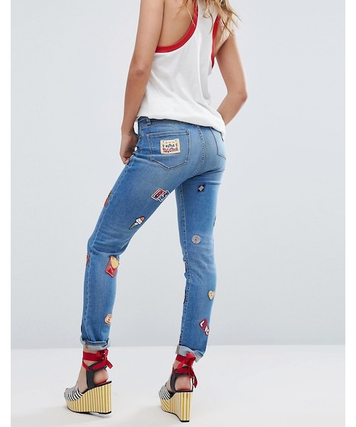 TOMMY HILFIGER(トミーヒルフィガー)の「Tommy Hilfiger Gigi Hadid High Waist Jean with Patches(デニムパンツ・レディース・Blue・W30/W27/W29/W28/W26/W31/US 2)」の2枚目の写真