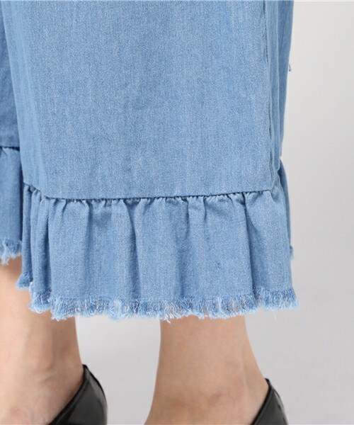 archives（アルシーヴ）の「裾フレアフリンジデニムパンツ（デニムパンツ・レディース・ブルー/ネイビー・MEDIUM）」の9枚目の写真