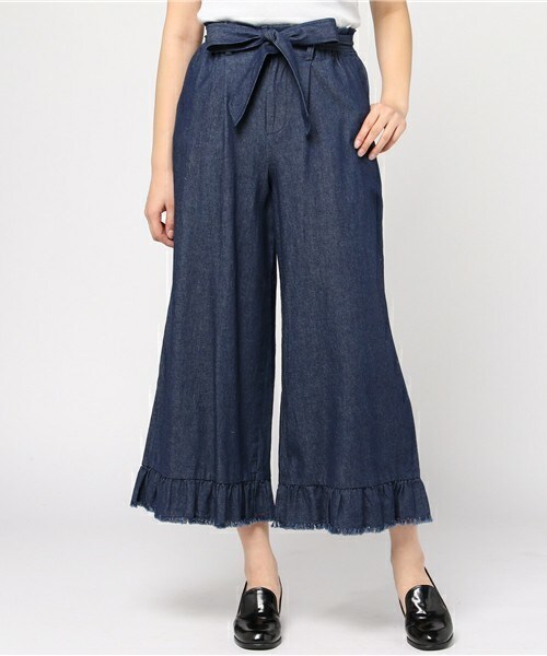 archives（アルシーヴ）の「裾フレアフリンジデニムパンツ（デニムパンツ・レディース・ブルー/ネイビー・MEDIUM）」の2枚目の写真