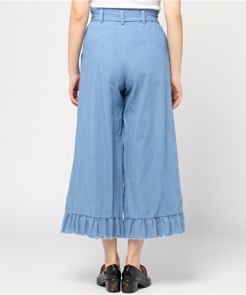 archives（アルシーヴ）の「裾フレアフリンジデニムパンツ（デニムパンツ・レディース・ブルー/ネイビー・MEDIUM）」の5枚目の写真