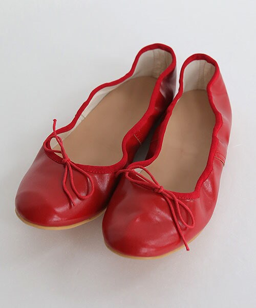 DHOLIC(ディーホリック)の「フェイクレザーリボンポイントフラットシューズ(バレエシューズ・レディース・230/235/240/245/250)」の3枚目の写真