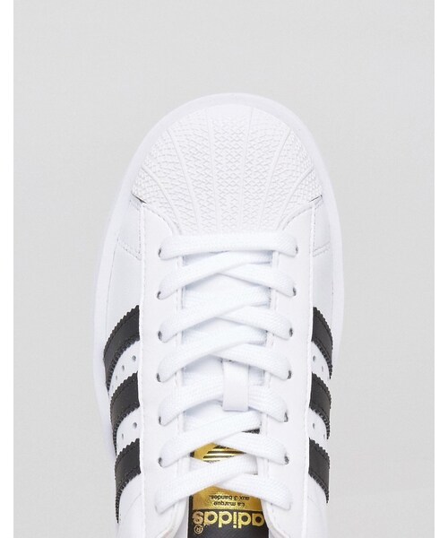 adidas（アディダス）の「Adidas adidas Originals Bold Double Sole White And Black Superstar Sneakers（スニーカー・レディース・White・US 8/US 7.5/US 5.5/US 8.5/US 10.5/US 10/US 9/US 9.5/US 7/US 6/US 11）」の2枚目の写真