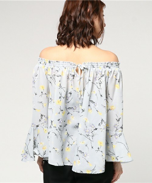 archives（アルシーヴ）の「花柄シャーリングﾌﾞﾗｳｽ（シャツ/ブラウス・レディース・オフホワイト/ブラック/ブルー・MEDIUM）」の6枚目の写真