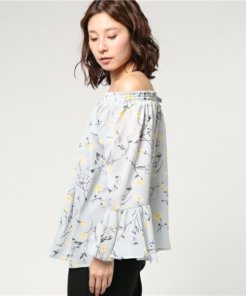 archives（アルシーヴ）の「花柄シャーリングﾌﾞﾗｳｽ（シャツ/ブラウス・レディース・オフホワイト/ブラック/ブルー・MEDIUM）」の5枚目の写真