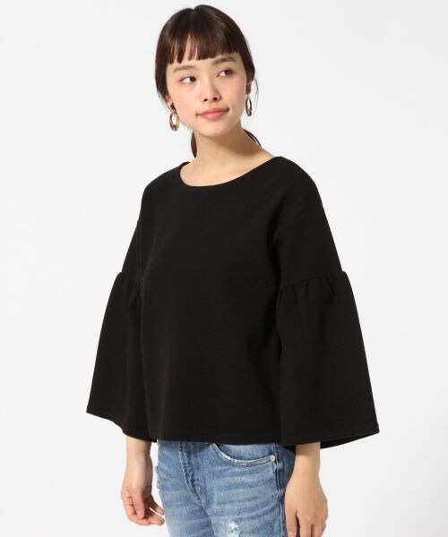 LOWRYS FARM（ローリーズファーム）の「リップルソデフレア（トップス・オフ/ブラック/グレー/ピンク/グリーン）」の2枚目の写真