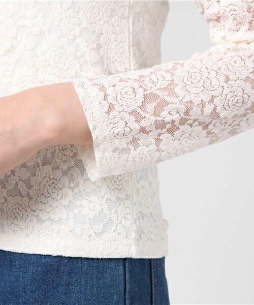 archives（アルシーヴ）の「総レースオフショルプルオーバー（Tシャツ/カットソー・レディース・オフホワイト/ブラック・MEDIUM）」の7枚目の写真